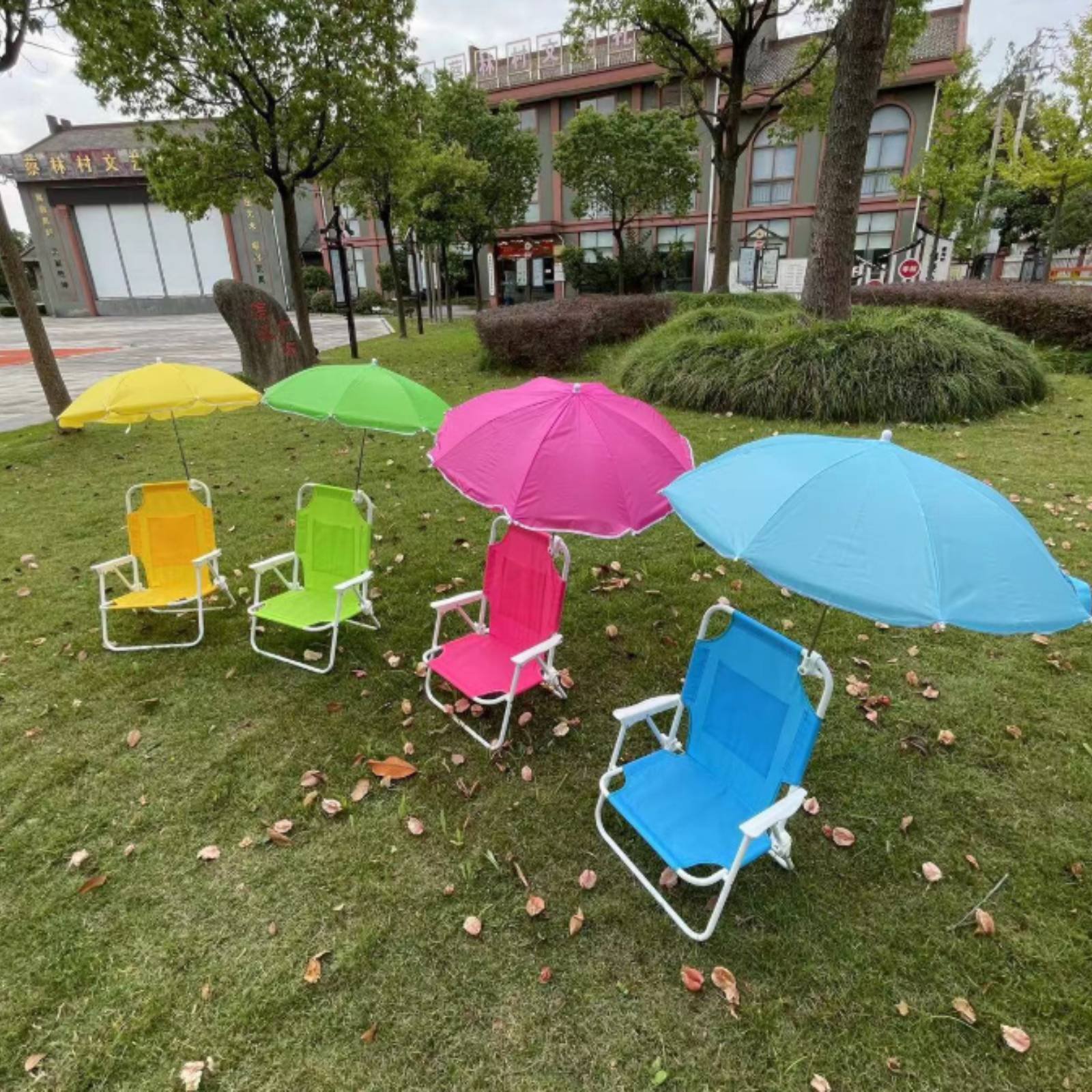 Детский пляжный стульчик-шезло – обзор и цена Kids Outdoor Lounge Chair With Umbrella